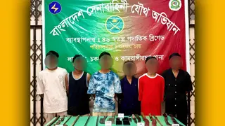 ঢাকায় সেনা অভিযান: ধারালো অস্ত্রসহ ৬ কিশোর গ্যাং সদস্য গ্রেপ্তার